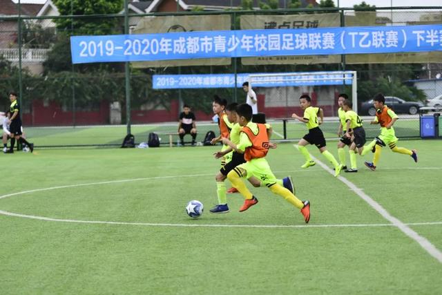 也门塔伊兹告急，胡塞武装封锁让60万民众面临饥荒
