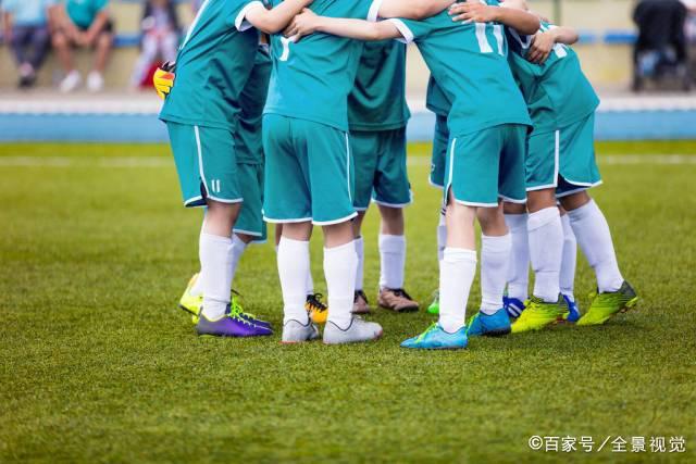 库里：表现不佳，我们只打了短暂的几分钟好球